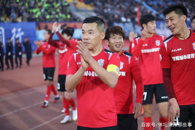 利拉德绝杀字母哥20+14 雄鹿终结火箭5连胜