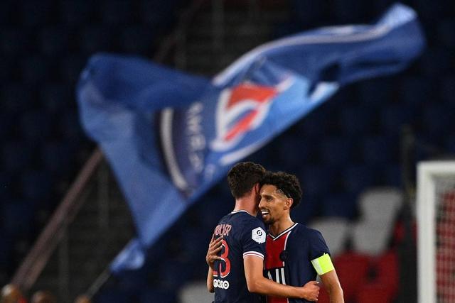 附加赛-湖人险胜鹈鹕晋级季后赛 首轮对阵掘金